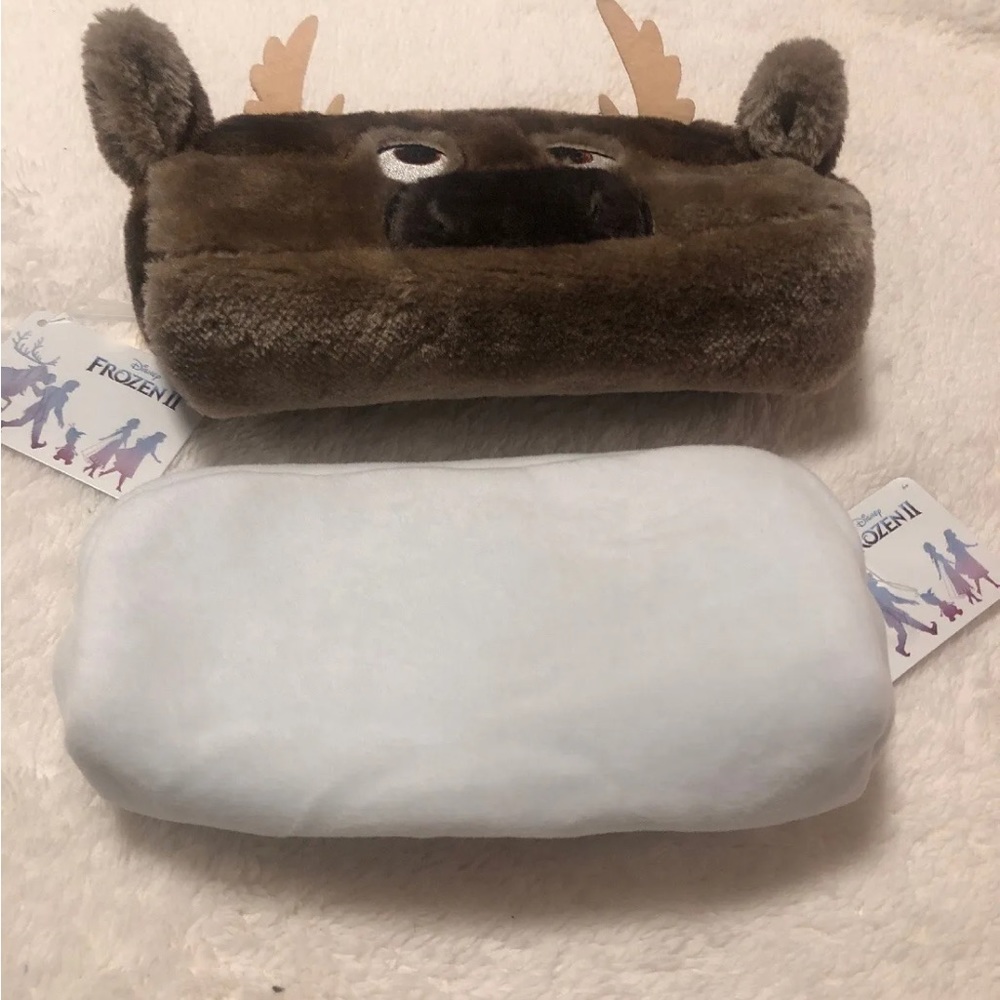 Frozen Sven and Olaf pencil cases plush NWT - Picture 2 of 3
